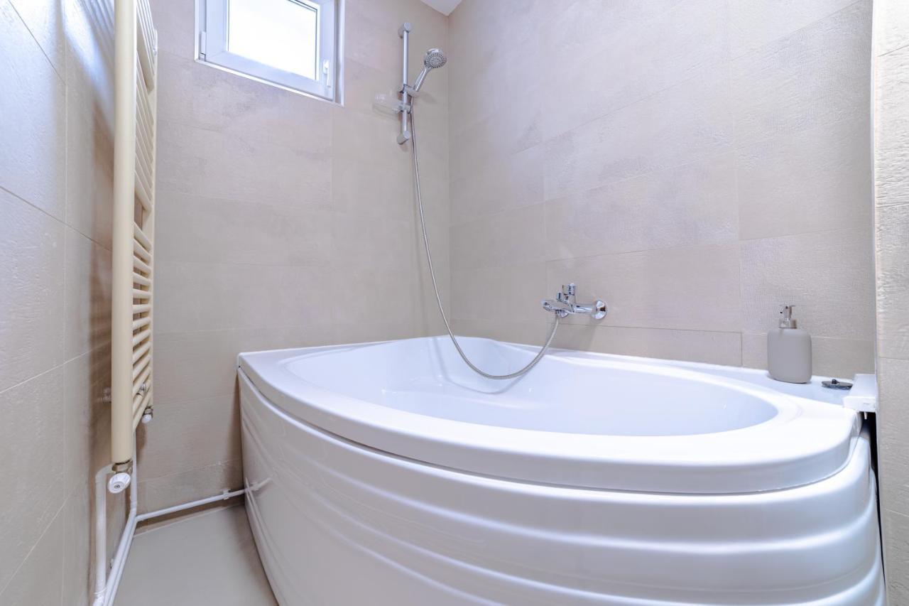 Apartament Garii Braşov Exterior foto